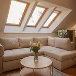 Spacious & Sunny Loft In Prestigious Quiet Centre Apartment