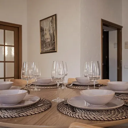 Διαμέρισμα Spacious & Sunny Loft In Prestigious Quiet Centre *