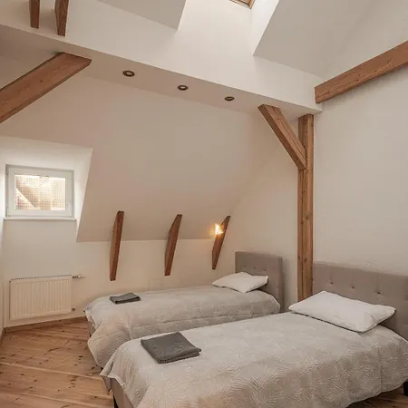 Apartment Spacious & Sunny Loft In Prestigious Quiet Centre *