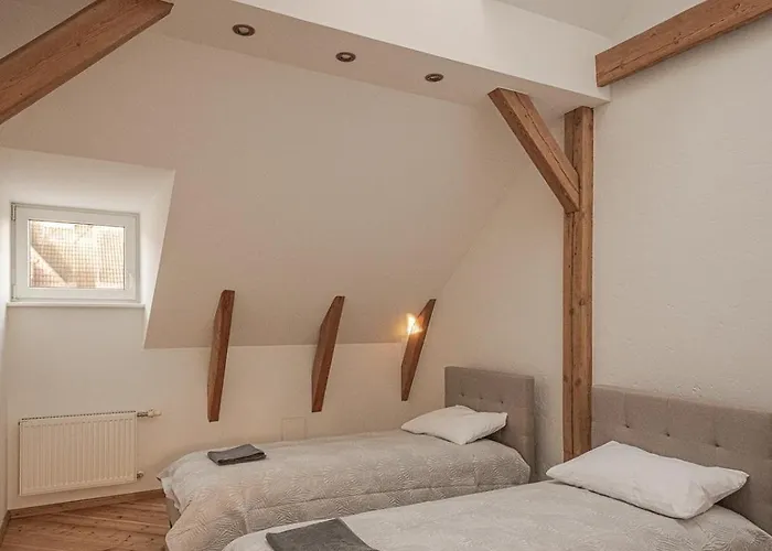 Lägenhet Spacious & Sunny Loft In Prestigious Quiet Centre *