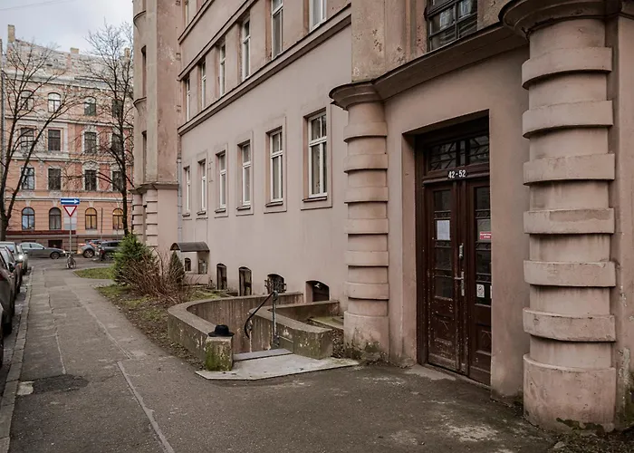 Lägenhet Spacious & Sunny Loft In Prestigious Quiet Centre Riga